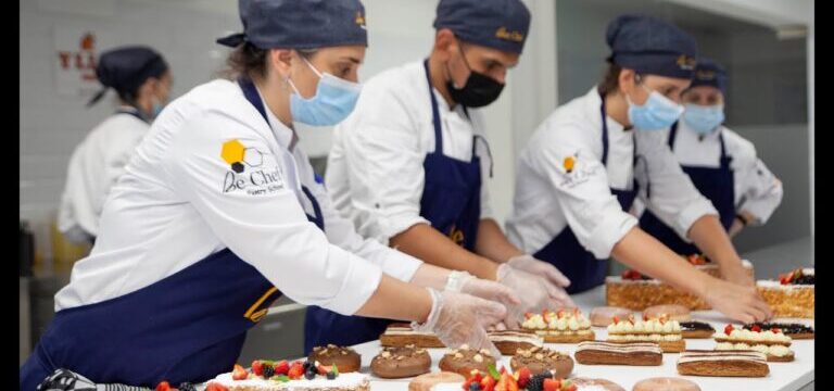 Aprende pastelería en Barcelona ¡Gratis! Descubre los mejores cursos
